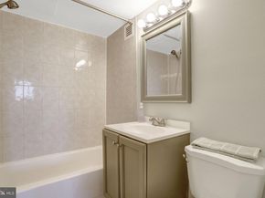 2500 N Van Dorn Street 521, Alexandria VA 22302