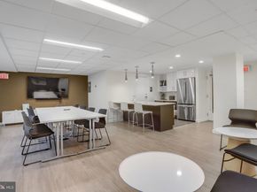 2500 N Van Dorn Street 521, Alexandria VA 22302