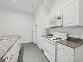 1001 Chestnut Street 205W, Philadelphia PA 19107