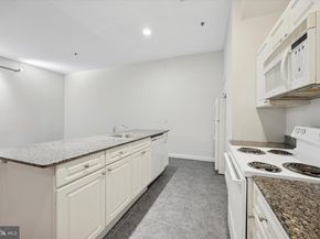 1001 Chestnut Street 205W, Philadelphia PA 19107