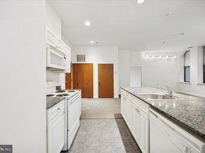 1001 Chestnut Street 205W, Philadelphia PA 19107