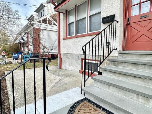 541 Walnut Lane, Philadelphia PA 19128