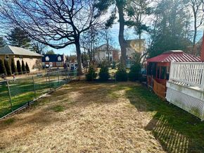 541 Walnut Lane, Philadelphia PA 19128