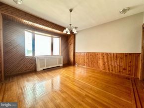 541 Walnut Lane, Philadelphia PA 19128