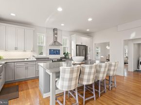 724 25TH Street S, Arlington VA 22202