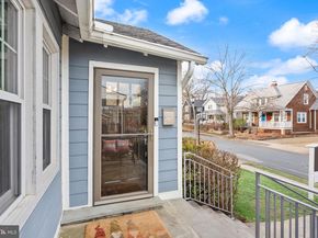 724 25TH Street S, Arlington VA 22202