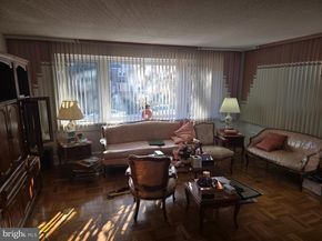 6927 Ardleigh Street, Philadelphia PA 19119