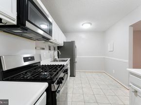 11833 Shire Court 11B, Reston VA 20191