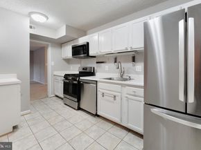 11833 Shire Court 11B, Reston VA 20191