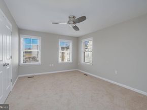 412 Woodcrest Drive SE 412B, Washington DC 20032