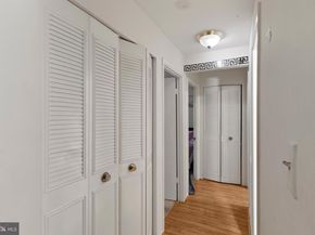 3362 Woodburn Road 13, Annandale VA 22003