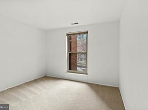 3362 Woodburn Road 13, Annandale VA 22003