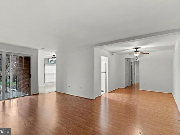 3362 Woodburn Road 13, Annandale VA 22003