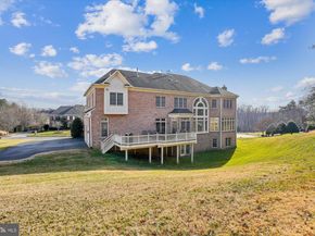 11046 Heathland Drive, Oakton VA 22124