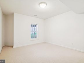 11046 Heathland Drive, Oakton VA 22124