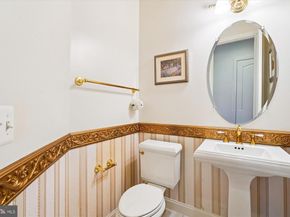 11046 Heathland Drive, Oakton VA 22124