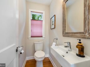 6456 Maplewood Drive, Falls Church VA 22041
