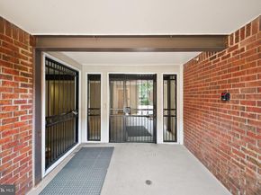 1504 Lincoln Way 323, Mclean VA 22102