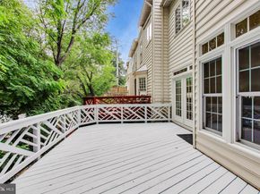8026 Kidwell Town Court, Vienna VA 22182