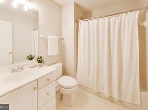 8026 Kidwell Town Court, Vienna VA 22182