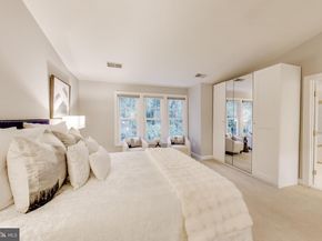 8026 Kidwell Town Court, Vienna VA 22182