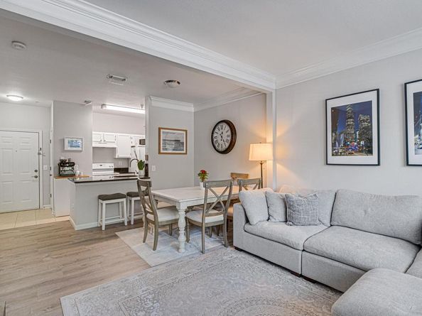 1530 Spring Gate Drive 9113, Mclean VA 22102