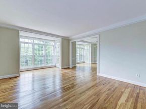 8904 Barrowgate Court, Potomac MD 20854