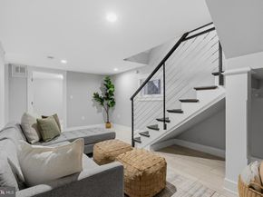 1408 N Powhatan Street N, Arlington VA 22205