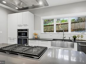 1408 N Powhatan Street N, Arlington VA 22205