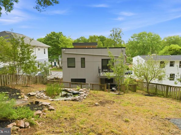 1408 N Powhatan Street N, Arlington VA 22205