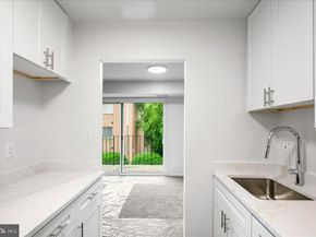 3408 25TH Street S 8, Arlington VA 22206