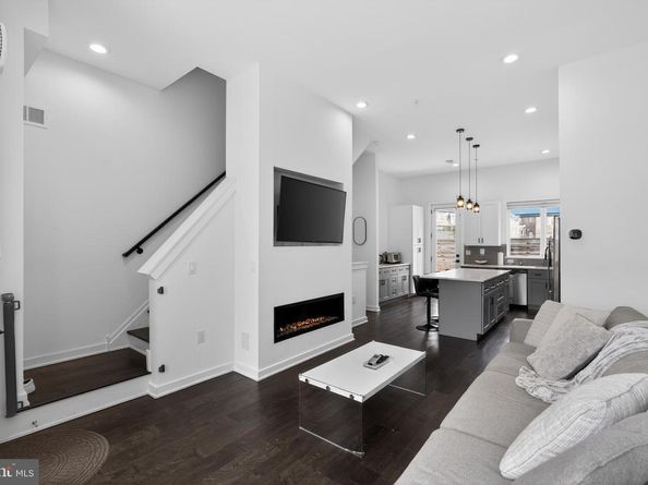 2229 N Hope Street, Philadelphia PA 19133