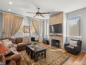 303 Spruce Street, Philadelphia PA 19106