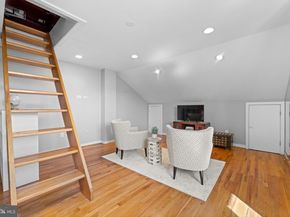 303 Spruce Street, Philadelphia PA 19106