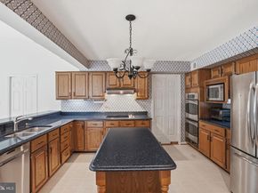 3901 Colonel Ellis Avenue, Alexandria VA 22304