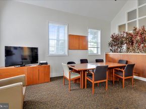 1702 W Abingdon Drive 201, Alexandria VA 22314
