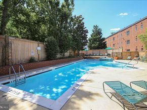 1702 W Abingdon Drive 201, Alexandria VA 22314