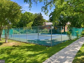 4892 28TH Street S, Arlington VA 22206