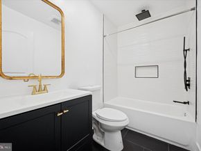 43 E Narragansett Street, Philadelphia PA 19144