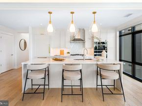 6718 Lowell Avenue 702, Mclean VA 22101