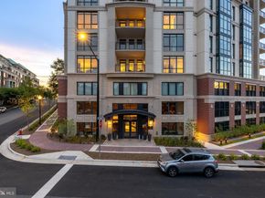 6718 Lowell Avenue 702, Mclean VA 22101