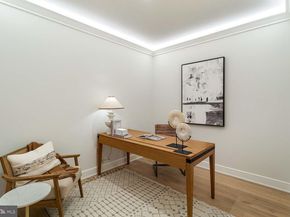 6718 Lowell Avenue 702, Mclean VA 22101