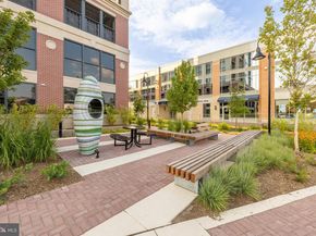 6718 Lowell Avenue 702, Mclean VA 22101