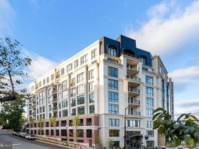 6718 Lowell Avenue 702, Mclean VA 22101