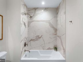 6718 Lowell Avenue 702, Mclean VA 22101