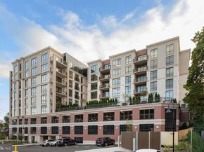 6718 Lowell Avenue 702, Mclean VA 22101