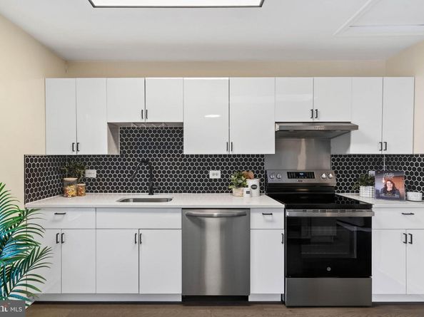 12819 Fantasia Drive, Herndon VA 20170