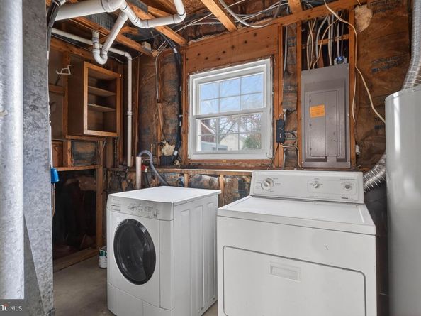 12819 Fantasia Drive, Herndon VA 20170