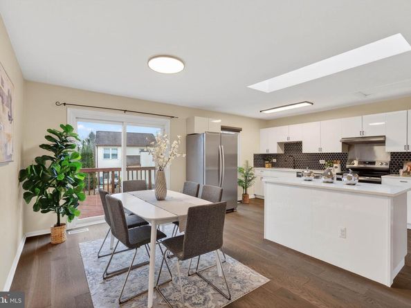 12819 Fantasia Drive, Herndon VA 20170