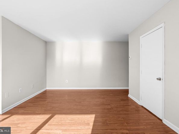 7616 Savannah Street 201, Falls Church VA 22043